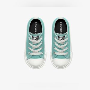 Classic low top converse color light dew baby size 5